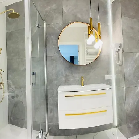 S&s Chlebova 306 Z Widokiem Na Rzekę, Stare