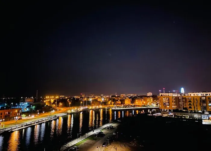 S&s Chlebova 306 Z Widokiem Na Rzeke, Stare * Gdaňsk